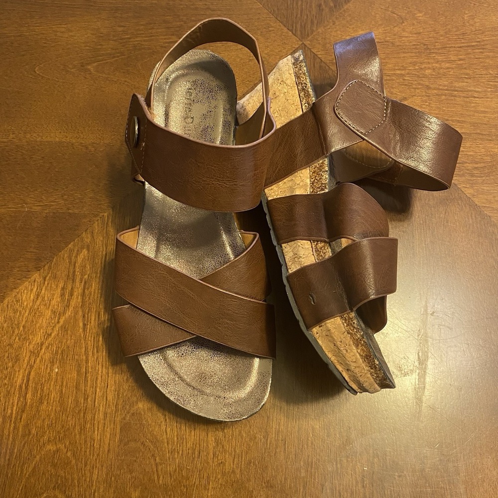 GOOD Womens Pierre Dumas Wedge Brown Hester Sandals Size 8.5 platform boho soft